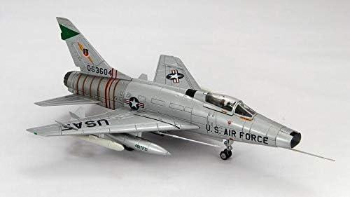 HM Észak-Amerikai F-100D Supersabre 27 TFW / 416th TFS Bien HOA RVN július 1966 Alezredes Harold Comstock 1/72 fröccsöntött Repülő Modell
